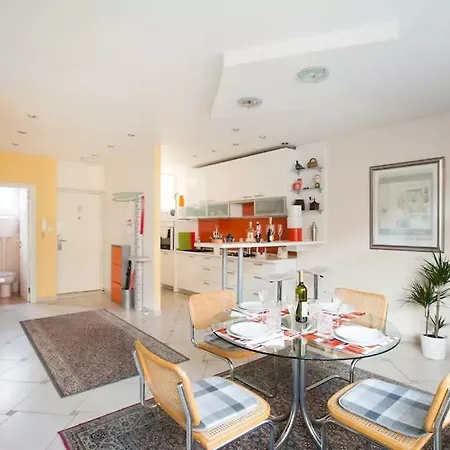 Apartment M49